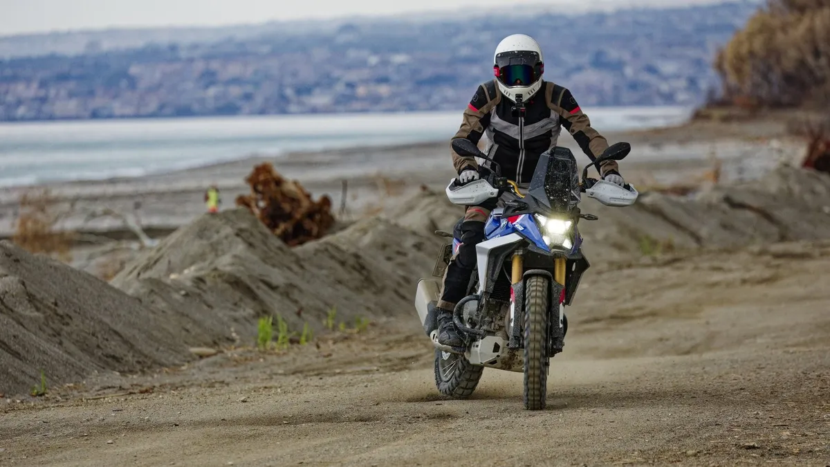 Обзор BMW F 450 GS 2026: характеристики, цены и особенности — фото 3