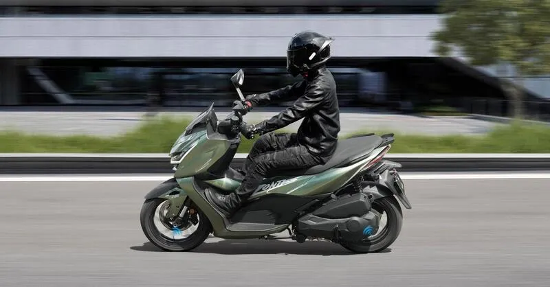 Скоро на рынке: подробности и характеристики нового скутера Zontes ZT368-D ETC