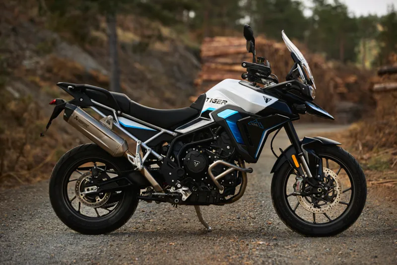 Две стихии в одном флаконе: Triumph представил эксклюзивные версии Tiger 900 Alpine и Desert Edition — фото 4
