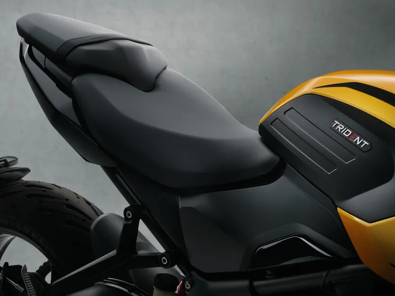 Обновленный Triumph Trident 660 2026 года: больше мощности, новая подвеска и агрессивный дизайн — фото 4