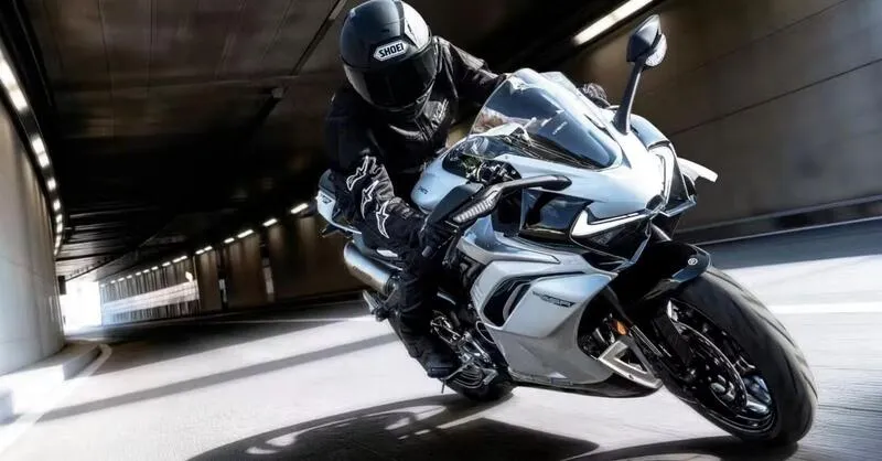 CFMoto 500 SR