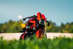 Mecabuell X1R: уличный боец