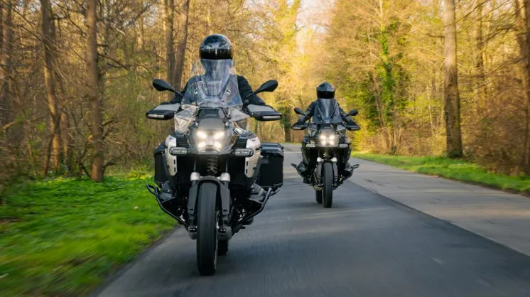 BMW R1300 GS Adventure Dark Edition будет доступен только во Франции — фото 2