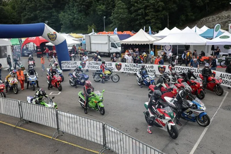 20 000 энтузиастов на ASI Motoshow 2026: мотоциклы, легенды и культура в Варано — фото 3