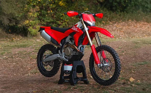 Ducati Desmo450 EDS: эндуро с возможностью эксплуатации на дорогах общего пользования будет представлен 9 июня 2026 года