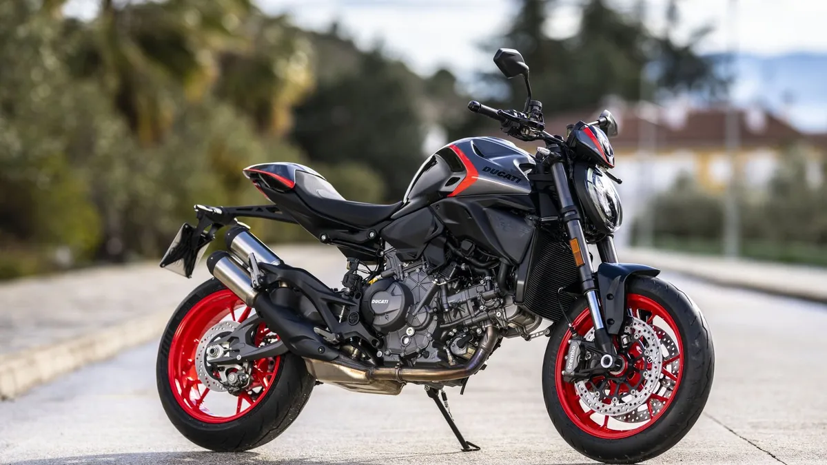 Ducati Monster V2 получает новую спортивную окраску — фото 3