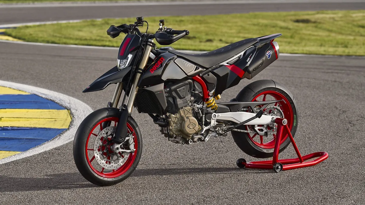 Новый Ducati Hypermotard 698 Mono Nera: ультимативный одноцилиндровый стрит-мотард
