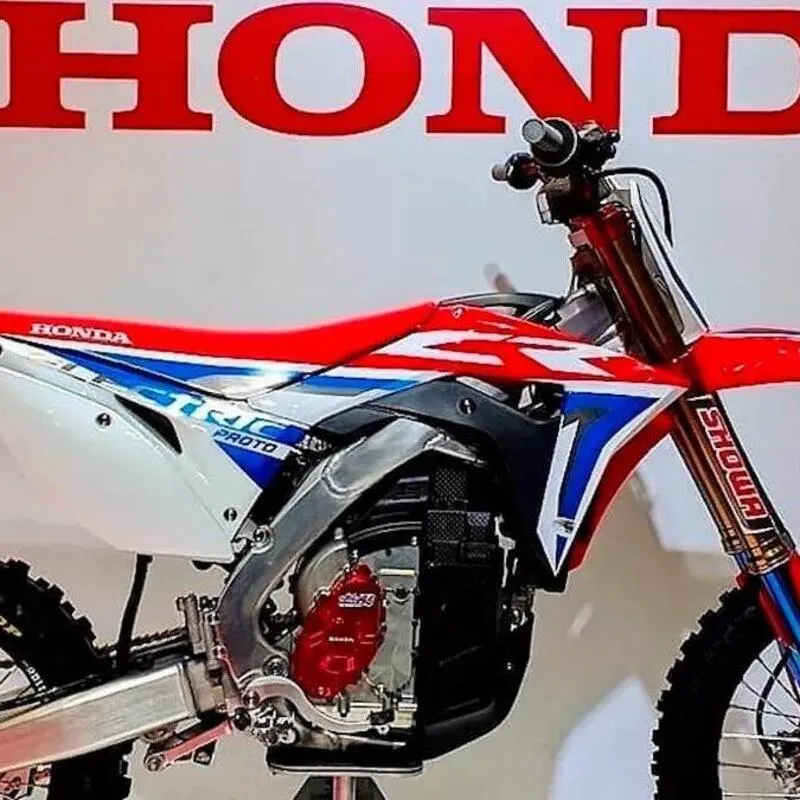 Honda GROM 2026: новая расцветка MSX125 в стиле паддока, идеально подходящая для города — фото 3