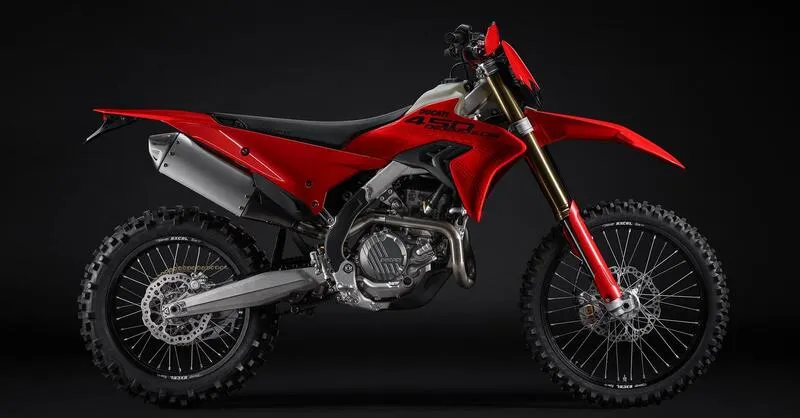 Ducati Desmo450 EDS: до премьеры осталось совсем немного — 9 июня состоится дебют первого настоящего эндуро от итальянской марки