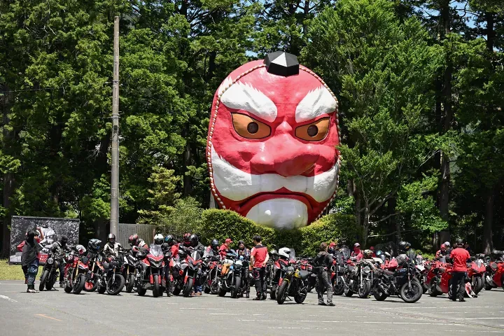 Фанаты Ducati по всему миру празднуют юбилей в рамках глобального ралли WeRideAsOne