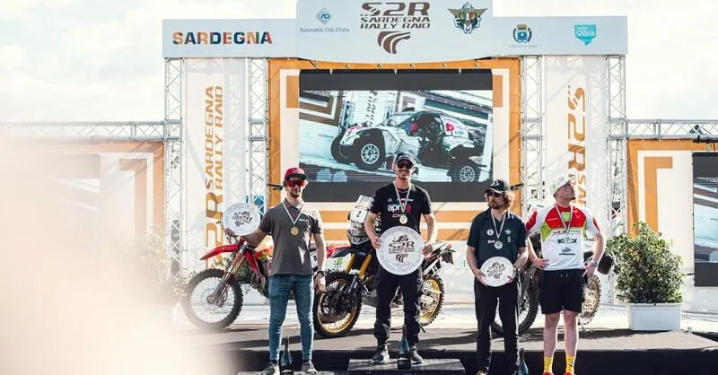 Sardegna Rally Raid: грандиозный финал. Якопо Черрутти (Aprilia) и Мартин Бенко (Taurus) — чемпионы, выводящие S2R на мировой уровень