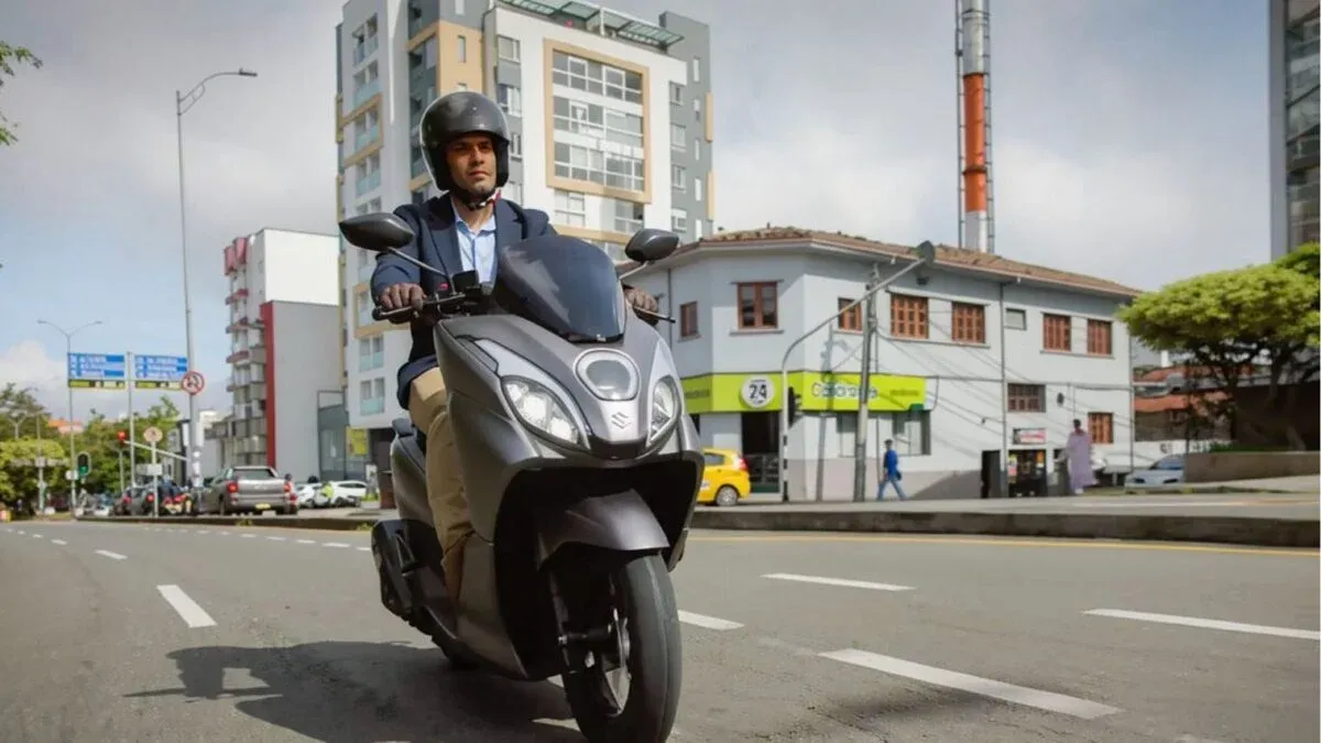 Дебют макси-скутера Suzuki Burgman 150 куб. см: подробности