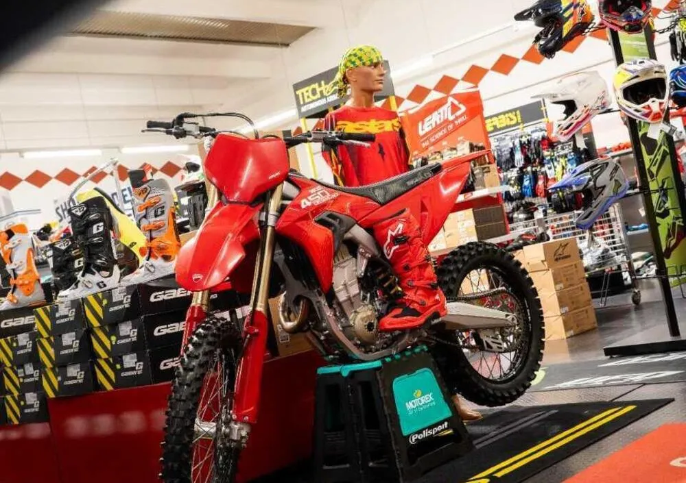 35 лет Fuori & Strada: в Ровато пройдет масштабное событие с участием MotoGP, Superbike, тест-драйвами и музыкой — фото 3