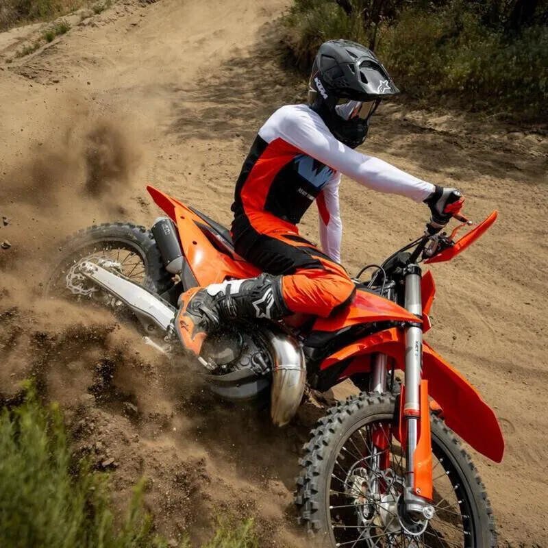 Bajaj Auto наращивает темпы и возобновляет противостояние с KTM — фото 3