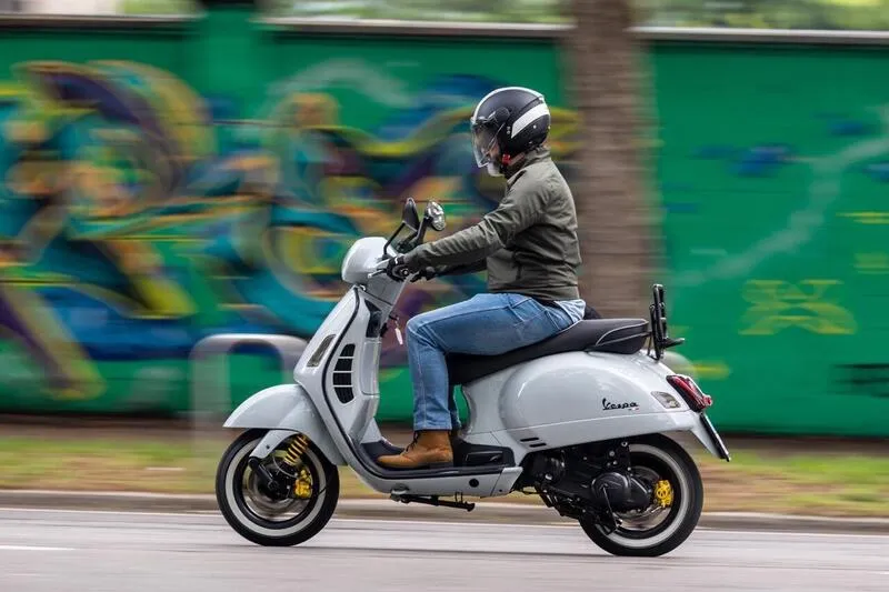 Электрическая Vespa без покупки новой? Мы протестировали ретрофит-комплект от Newtron — фото 2