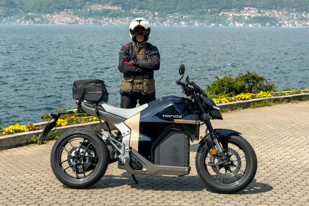 Honda WN7 на дорогах озера Комо
