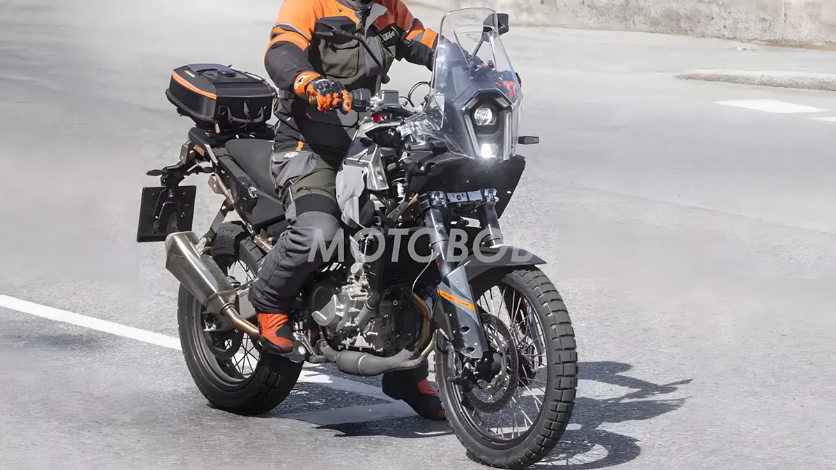 Замечены тестируемые KTM 490 Adventure и 490 Duke: на подходе двигатели с параллельным твином — фото 4
