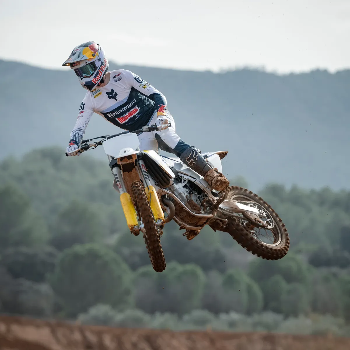 Husqvarna представляет новую линейку мотокроссовых моделей в ретро-цветовой гамме — фото 3