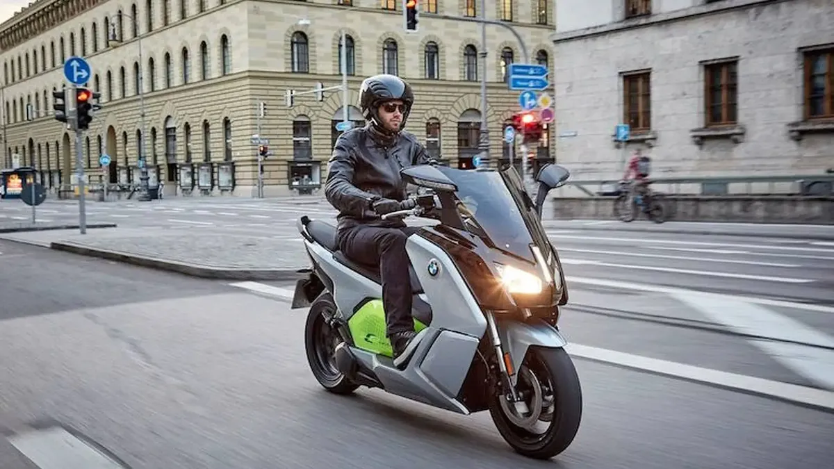 BMW отзывает все скутеры C Evolution в США из-за проблемы с жгутом электропроводки