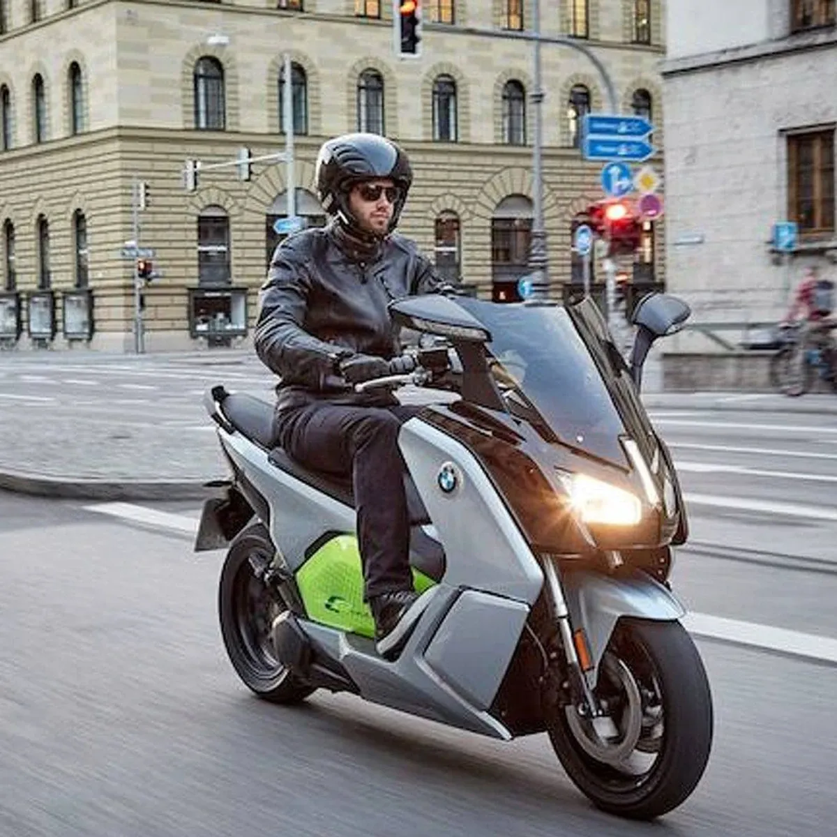 BMW отзывает все скутеры C Evolution в США из-за проблемы с жгутом электропроводки — фото 3