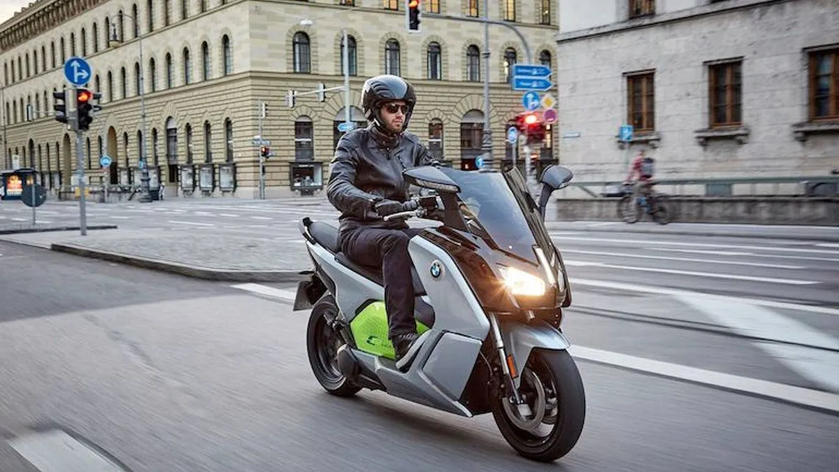 BMW отзывает все скутеры C Evolution в США из-за проблемы с жгутом электропроводки — фото 4