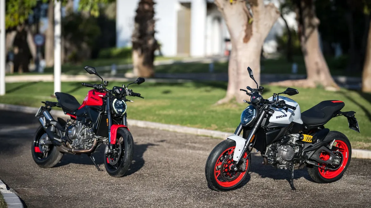 Ducati Monster получил престижную награду Red Dot Design Award