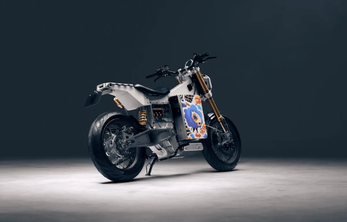 Ducati Monster получил престижную награду Red Dot Design Award — фото 4