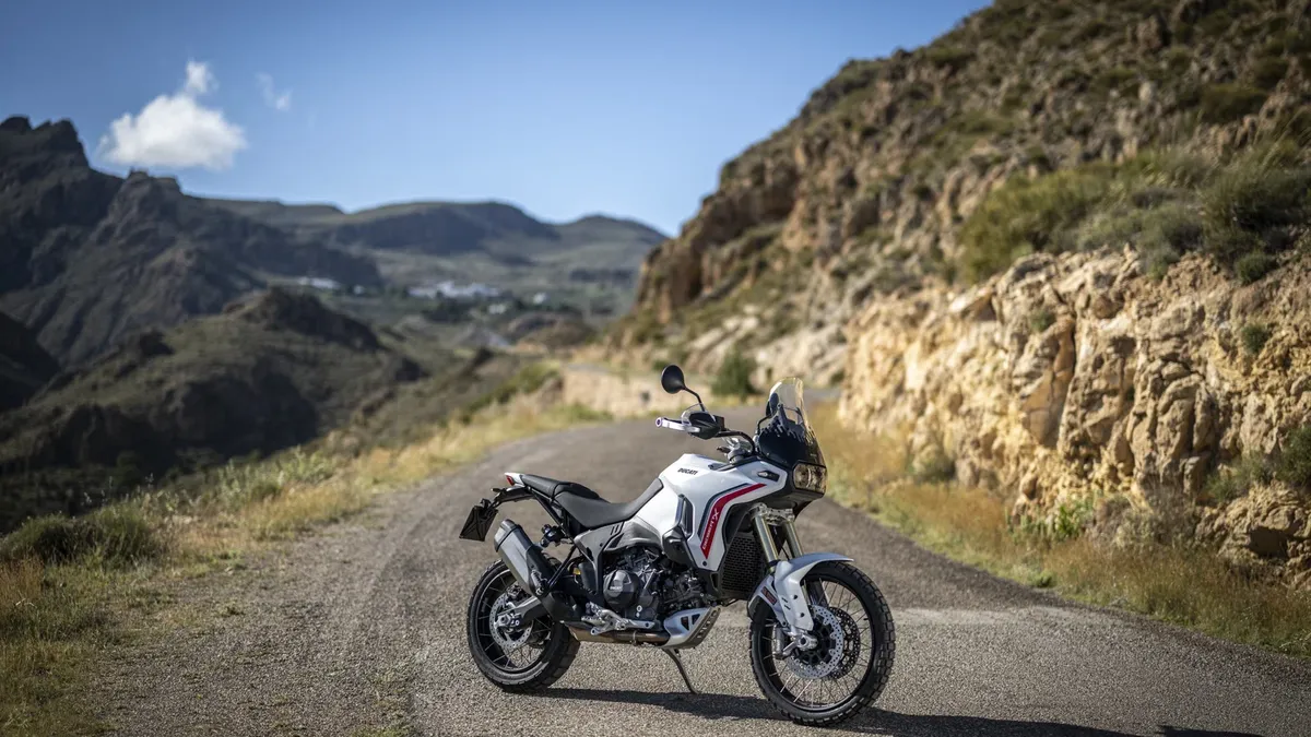 Обзор Ducati DesertX 2026: Не слишком ли много хорошего?