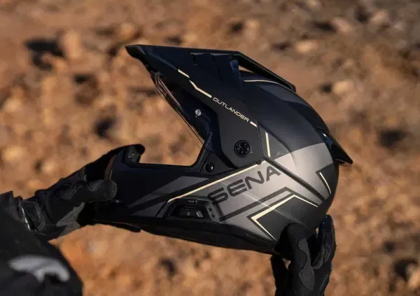 Sena Outlander: первый adventure-шлем со встроенной системой связи — фото 4