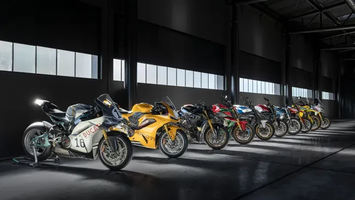 Ducati чествует легендарные раскраски в коллекции Collezione 100