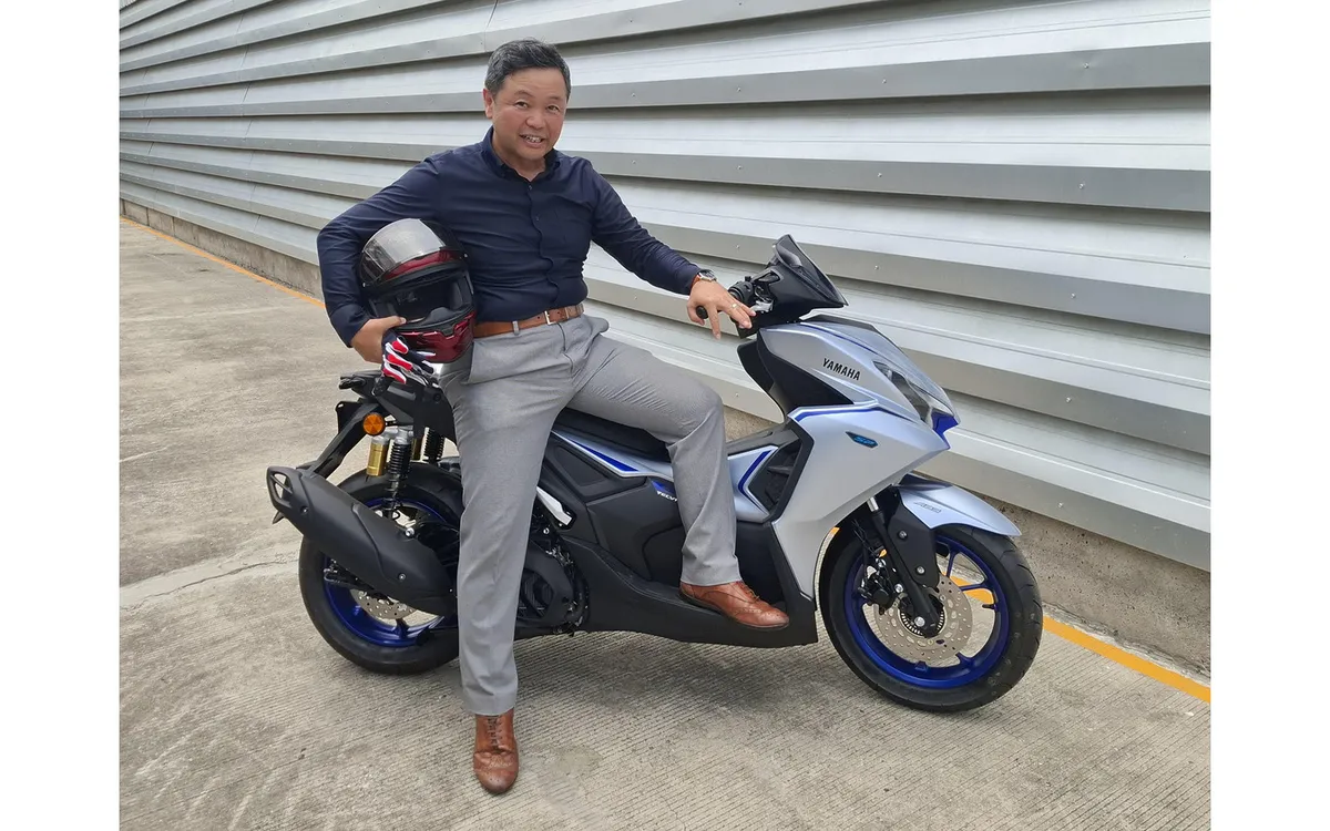 Утренние поездки на скутере! Как Yamaha AEROX создала мотокультуру и что общего у неё с серией YZF-R