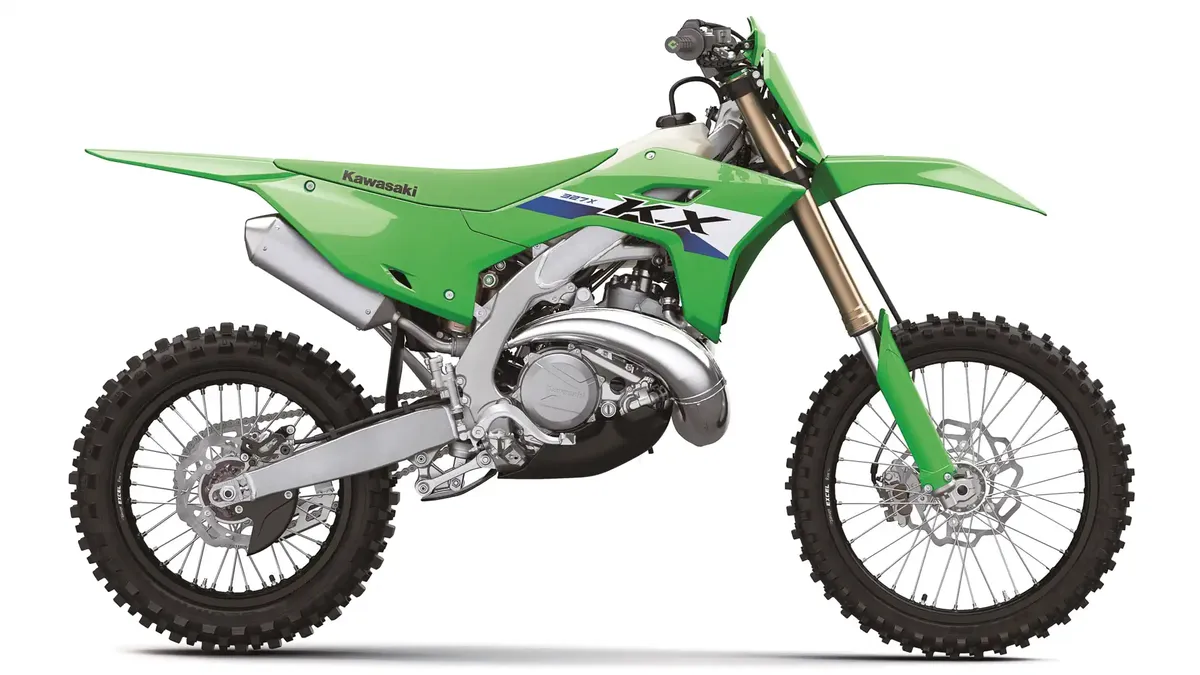 Первый взгляд на Kawasaki KX327X 2027 года: двухтактный внедорожный гоночный мотоцикл с инжектором