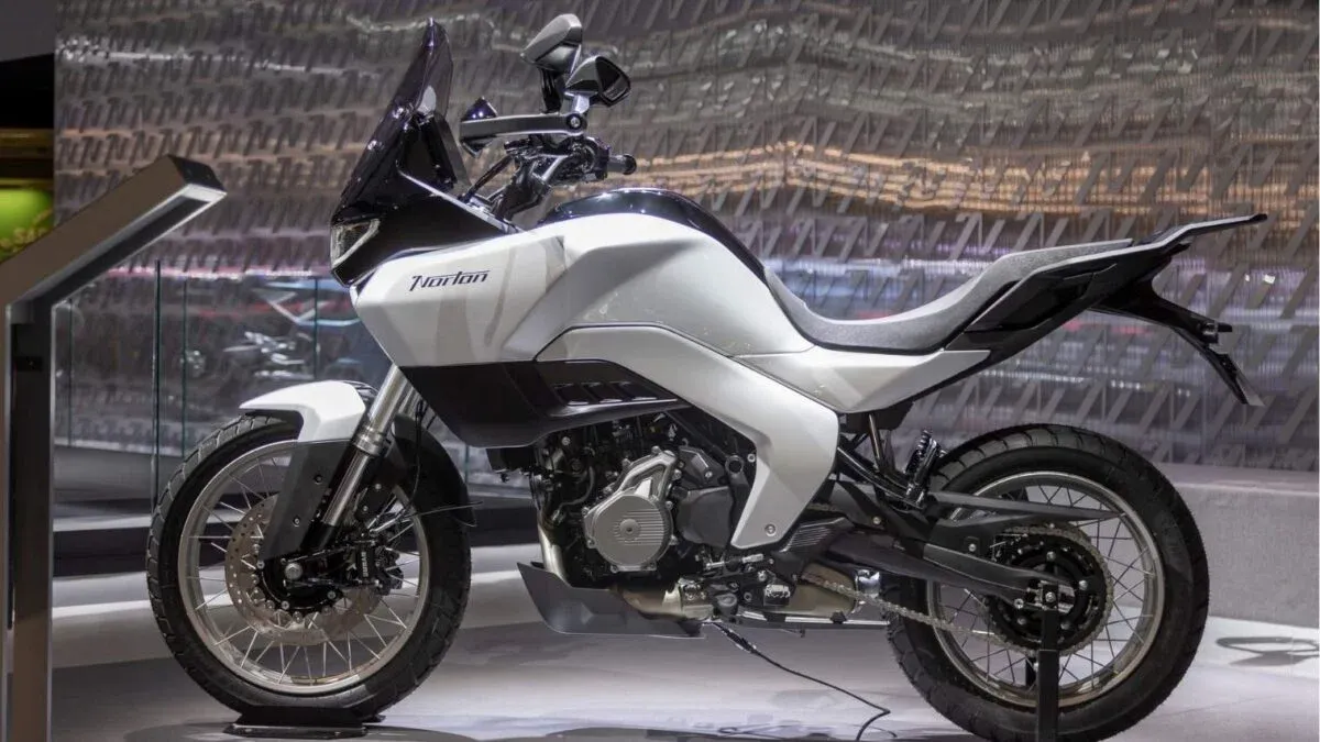 5 ожидаемых двухколесных моделей TVS в 2026–27 годах в Индии: от Jupiter CNG до Apache RR 450 — фото 4
