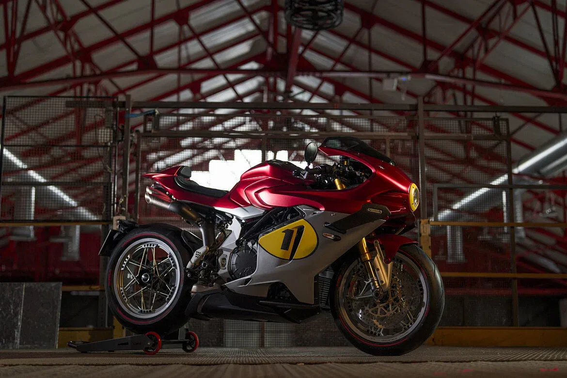 MV Agusta дебютирует на фестивале Wheels and Waves 2026 в Биаррице — фото 2