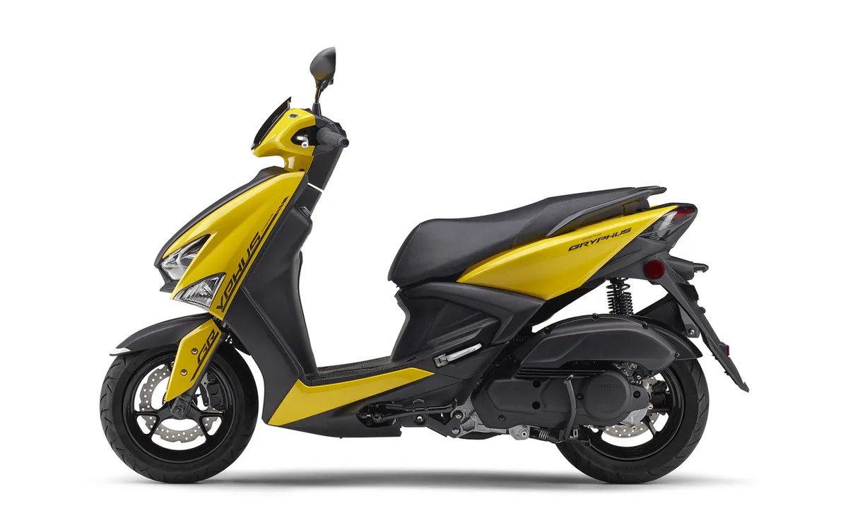 «Yamaha проектирует мечту»: почему обновленный Yamaha Cygnus X решил вернуться к спортивным истокам — фото 2