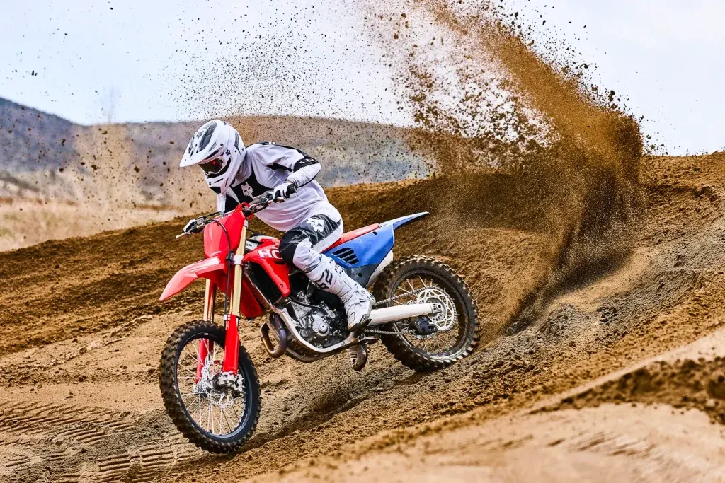 Первый взгляд на Honda CRF450R 2027 года: 24 быстрых факта и 36 фотографий — фото 4