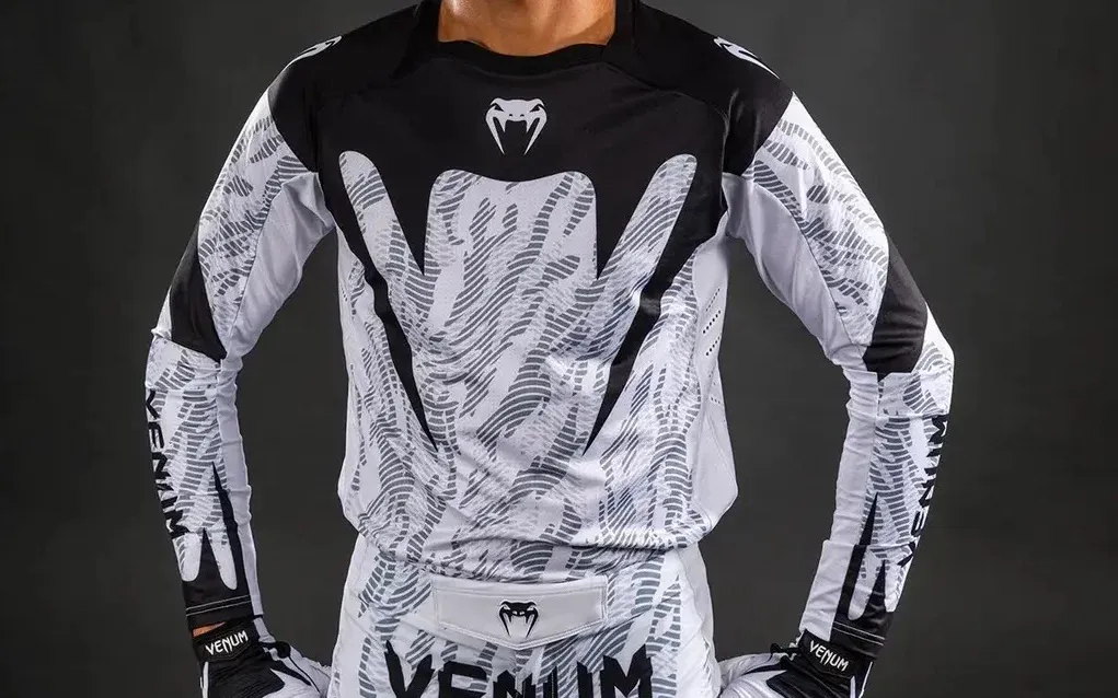 Бренд единоборств и MMA Venum запускает коллекцию экипировки для мотокросса — фото 3