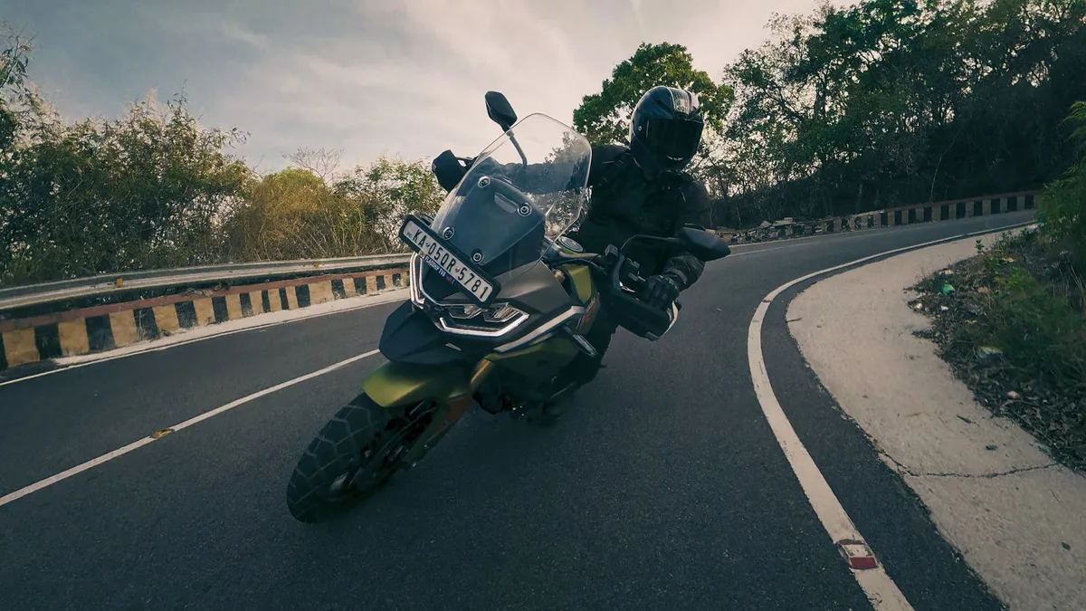 Обзор TVS Apache RTX 300: полноценные испытания в реальных условиях — фото 3