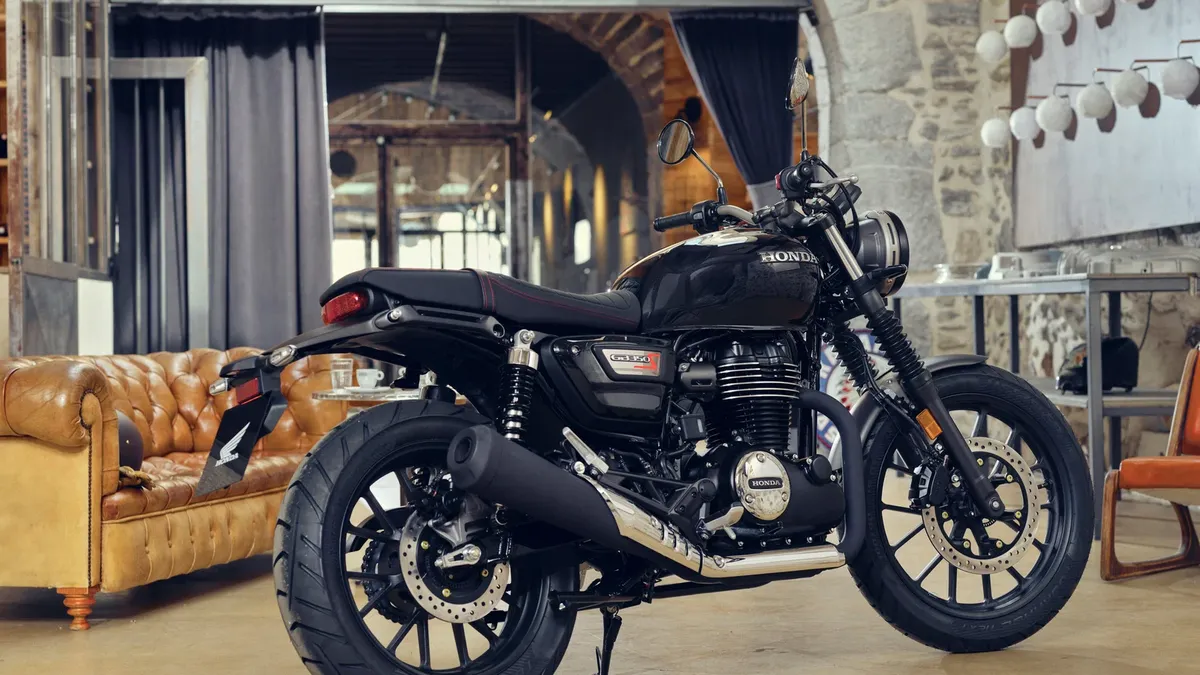 Honda GB350S стала лидером продаж в Великобритании в мае, реализовав 322 единицы