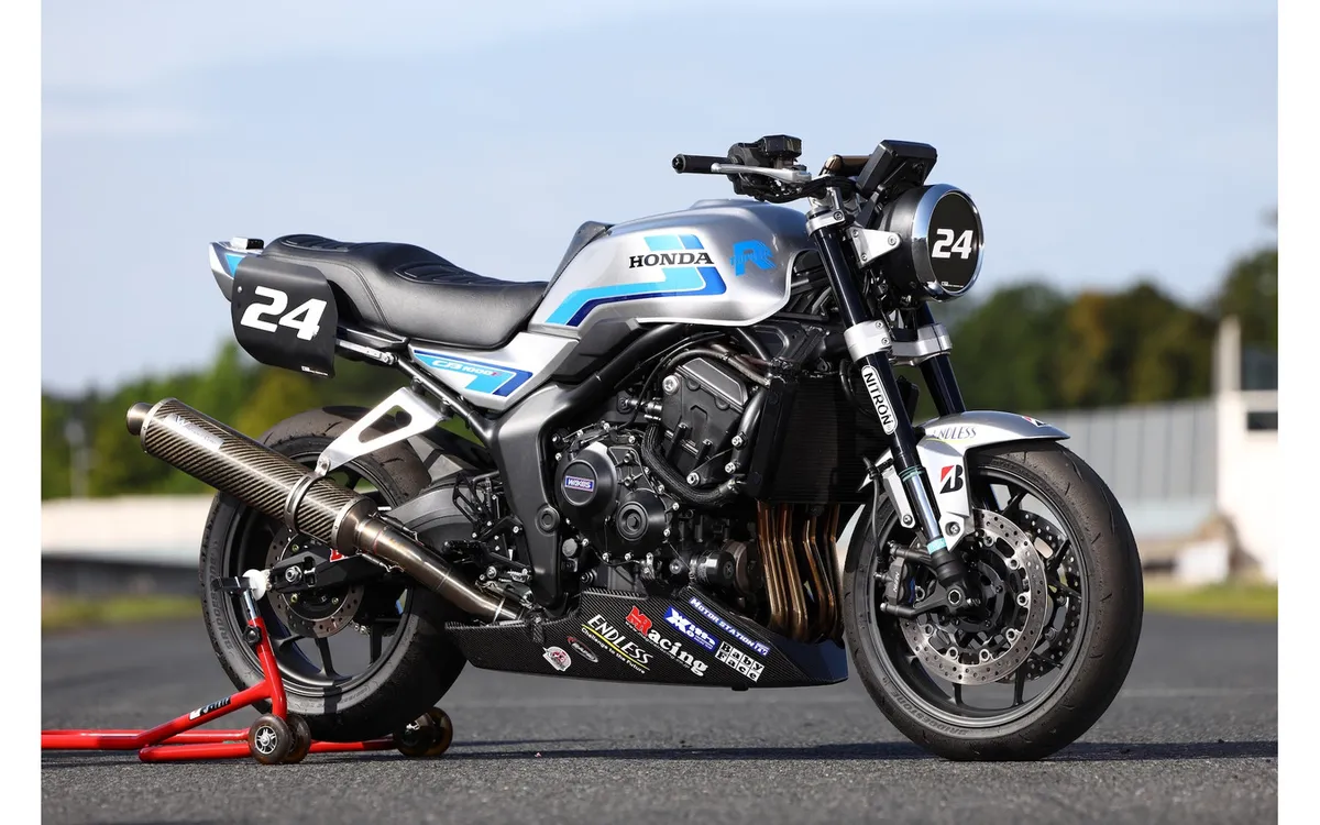 Будет ли обновленный «CB-F» интересен на треке? Тест-драйв особенного Honda CB1000F Racer в стиле Спенсера от Котори-тян — фото 2