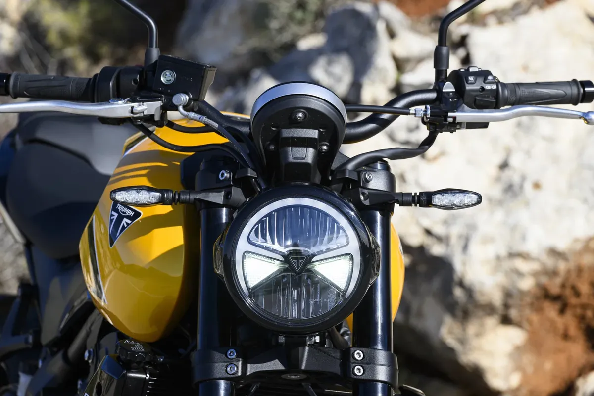 Новый Triumph Trident 660 получил обновленную цену — фото 2