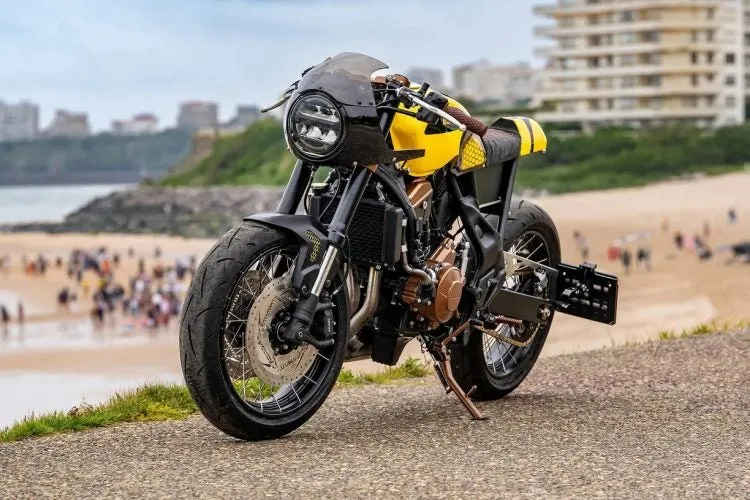 Бездорожье против асфальта: конкурс кастомных байков Honda на фестивале Wheels and Waves — фото 3