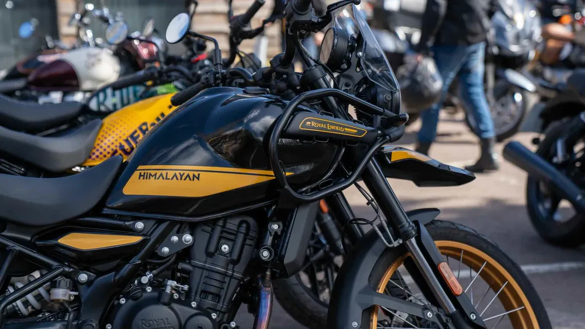 Royal Enfield представляет новый проект Himalayan Base Camp — Lakadh Edition