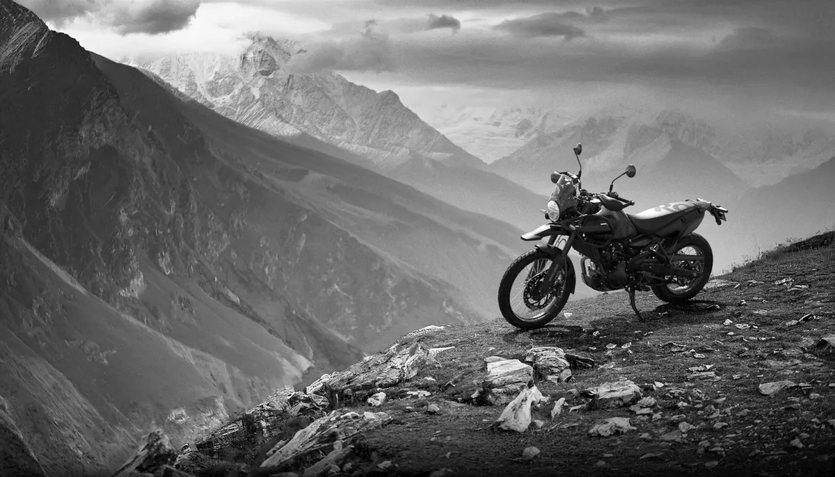 Royal Enfield представляет новый проект Himalayan Base Camp — Lakadh Edition — фото 3