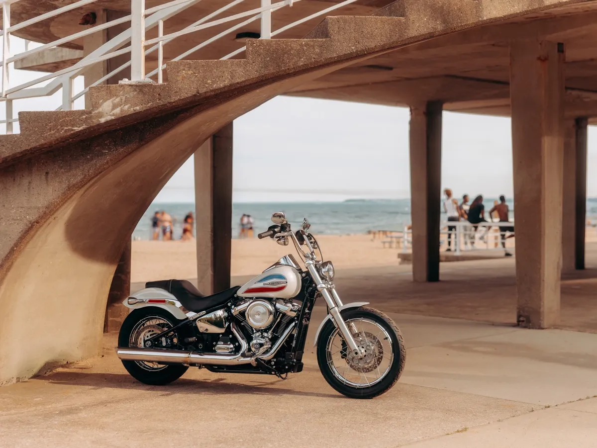 Легендарный круизер Super Glide от Harley-Davidson возвращается. И он выглядит великолепно — фото 2