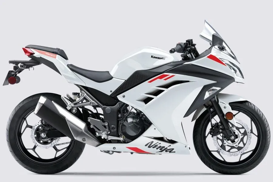 Возвращение Kawasaki Ninja 300 — и вы понимаете, что это значит для Versys-X