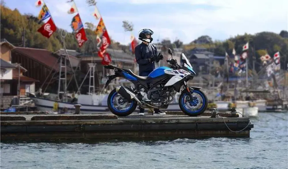Suzuki SV-7GX: новый кроссовер по цене от 7 990 евро