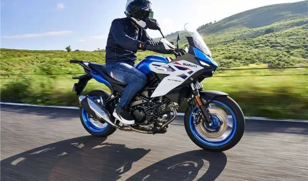 Suzuki SV-7GX: новый кроссовер по цене от 7 990 евро — фото 3