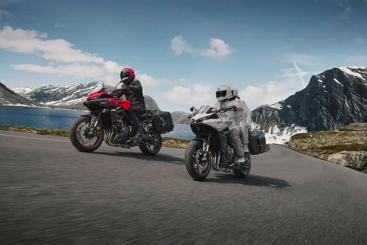 Тест-драйв Honda CB1000GT: 7 000 км пути от Италии до острова Мэн и обратно! — фото 4