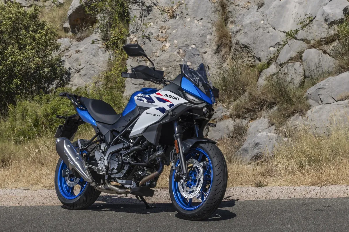 Обзор Suzuki SV7-GX (2026): характеристики, особенности и цена — фото 2